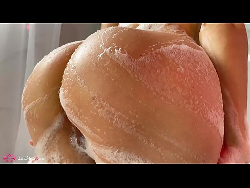 ❤️ La morena es masturba el cony amb un vibrador fins a un orgasme intens a la dutxa ❤❌ Porno vk a nosaltres ☑